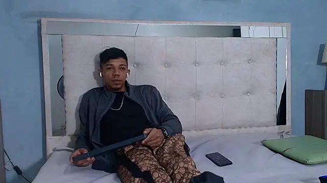 Gregory Sforza online show from 09/18/25, 12:07