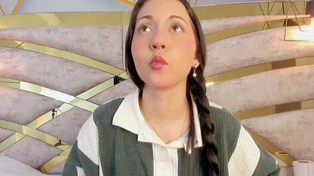 Sofiia Rossee  online show from 11/10/25, 07:57