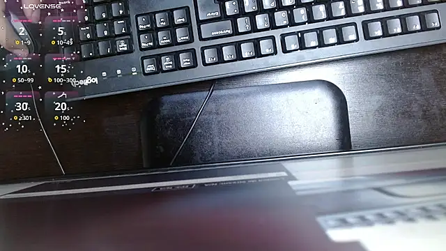 mia velvet1 online show from 10/28/25, 01:58