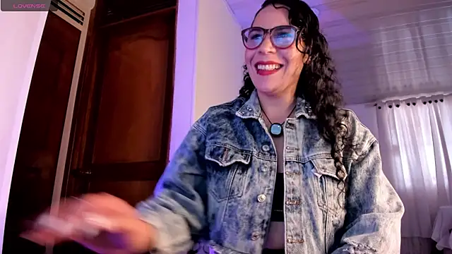mia velvet1 online show from 04/28/26, 01:49