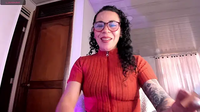 mia velvet1 online show from 05/06/26, 12:54
