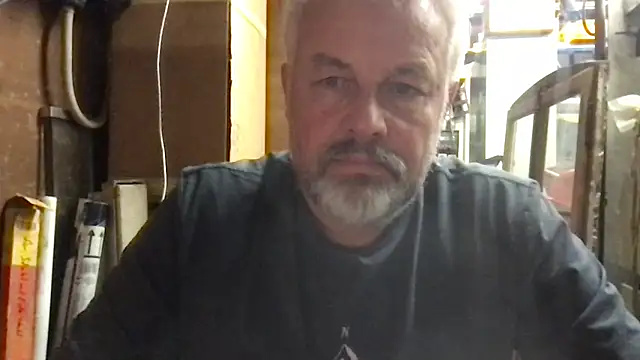 Berg Boy online show from 10/17/25, 04:20