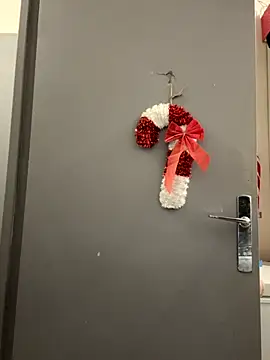 Hugo34bg online show from 11/19/25, 02:33