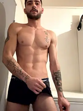 Snapshot of Hugo34bg chatting on 01/08/26, 02:58 Hugo34bg online show from 01/08/26, 02:58