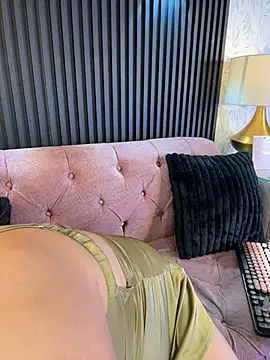 Alexa Madisson online show from 04/24/26, 07:49