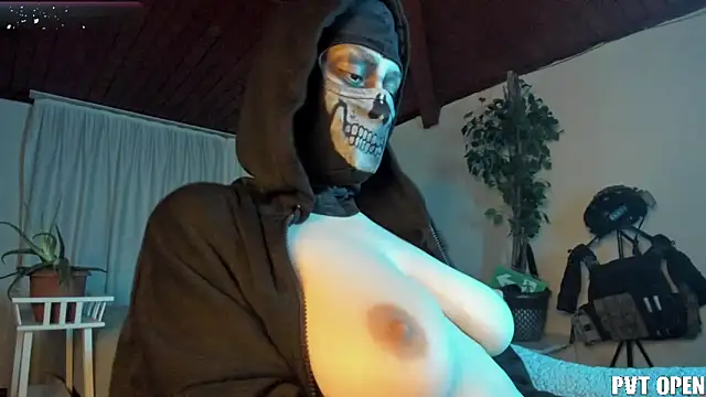 Snapshot of cos_operator chatting on 02/11/26, 06:13 cos operator online show from 02/11/26, 06:13