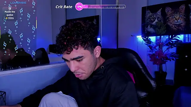 Snapshot of LucasCarterr_ chatting on 11/21/25, 04:00 LucasCarterr online show from 11/21/25, 04:00