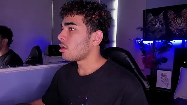 Snapshot of LucasCarterr_ chatting on 11/30/25, 04:00 LucasCarterr online show from 11/30/25, 04:00