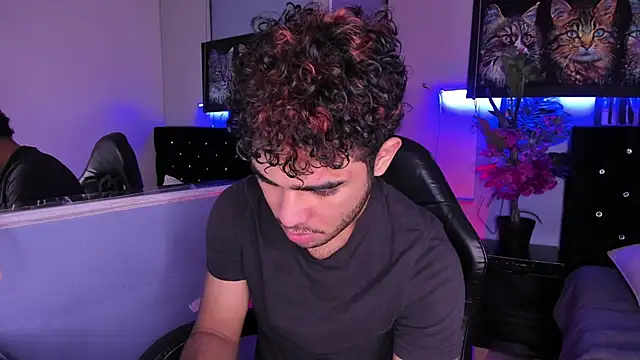 Snapshot of LucasCarterr_ chatting on 12/05/25, 03:48 LucasCarterr online show from 12/05/25, 03:48