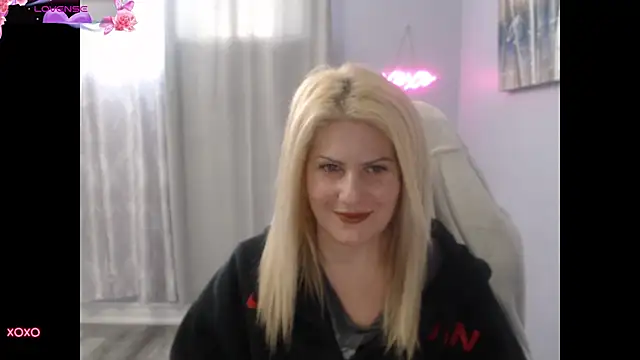 Snapshot of BellaStar84 chatting on 09/15/25, 12:27 BellaStar84 online show from 09/15/25, 12:27