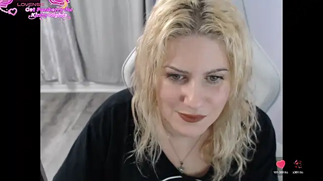 Snapshot of BellaStar84 chatting on 11/24/25, 01:22 BellaStar84 online show from 11/24/25, 01:22