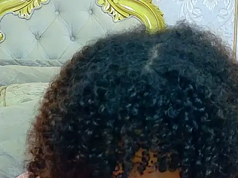 Snapshot of CamilaJohnston chatting on 09/25/25, 04:21 CamilaJohnston online show from 09/25/25, 04:21