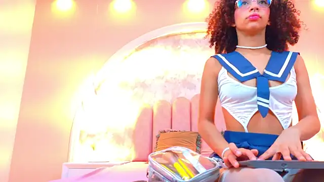 Snapshot of CamilaJohnston chatting on 10/14/25, 08:09 CamilaJohnston online show from 10/14/25, 08:09