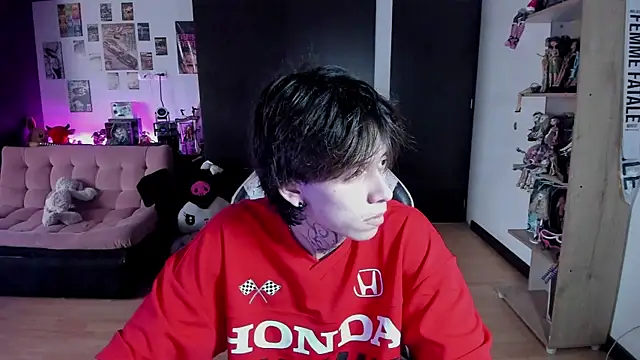 xIce Boy online show from 06/18/26, 06:45
