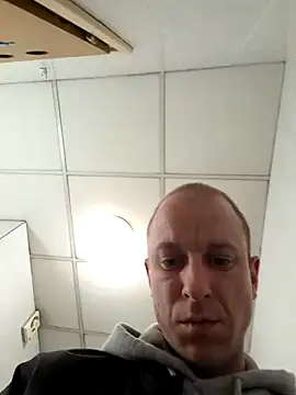 svenpfeifer online show from 03/17/25, 06:51