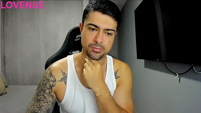 Dante Storm online show from 10/20/25, 04:07