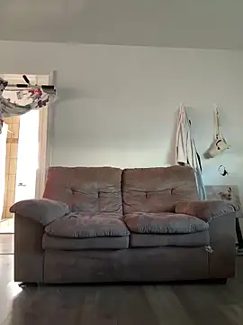 Snapshot of Foxdaguy chatting on 10/12/25, 12:37 Foxdaguy online show from 10/12/25, 12:37