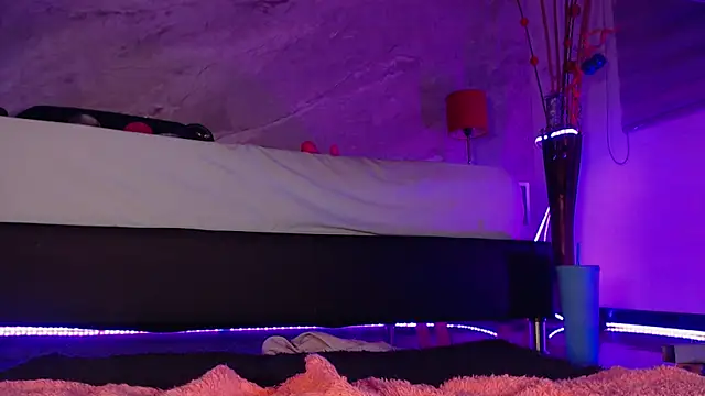 Snapshot of catmolly_ chatting on 12/30/24, 11:06 catmolly online show from 12/30/24, 11:06