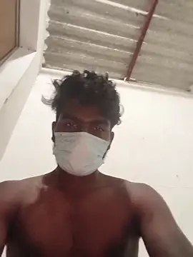 Snapshot of PolarFriend0 chatting on 02/22/26, 08:18 PolarFriend0 online show from 02/22/26, 08:18