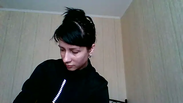 Snapshot of _Black-Panther_ chatting on 04/21/26, 09:15 Black-Panther online show from 04/21/26, 09:15