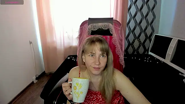 Snapshot of ganet469 chatting on 05/08/26, 11:15 ganet469 online show from 05/08/26, 11:15