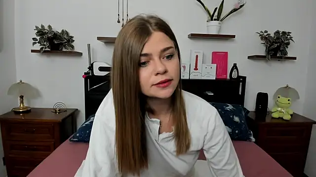 Snapshot of HaleyReedme chatting on 04/18/26, 06:28 HaleyReedme online show from 04/18/26, 06:28