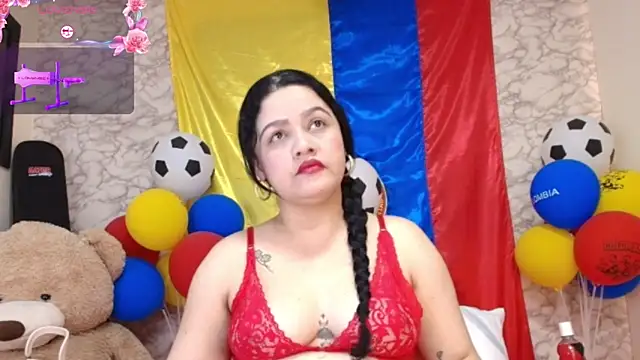 Snapshot of nataliaesmith_24 chatting on 07/12/26, 03:47 nataliaesmith 24 online show from 07/12/26, 03:47
