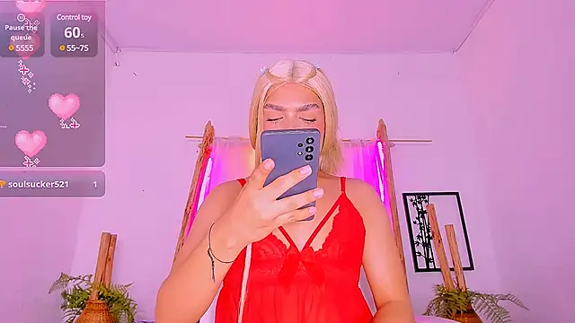 Snapshot of Brithanycullen chatting on 03/15/25, 01:18 Brithanycullen online show from 03/15/25, 01:18