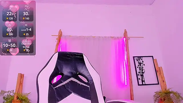 Snapshot of Brithanycullen chatting on 03/19/25, 07:40 Brithanycullen online show from 03/19/25, 07:40