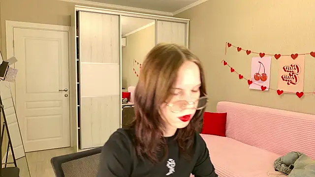 Snapshot of Pussy_Without_pussy chatting on 03/22/25, 04:56 Pussy Without pussy online show from 03/22/25, 04:56