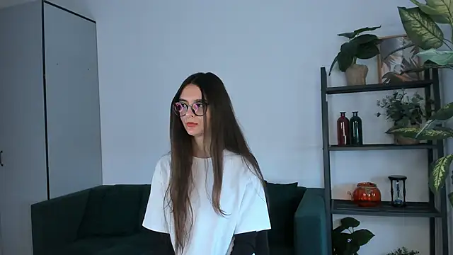 SunnCoote online show from 03/12/25, 09:34