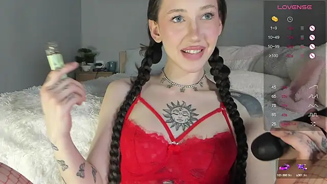 Snapshot of Say_luna chatting on 03/11/25, 06:30 Say luna online show from 03/11/25, 06:30