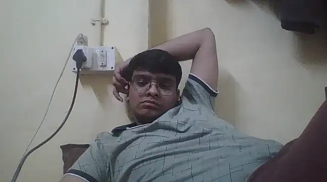 Snapshot of sutfvkii chatting on 03/19/25, 05:39 sutfvkii online show from 03/19/25, 05:39