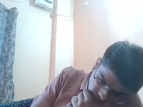 Snapshot of sutfvkii chatting on 10/12/25, 09:52 sutfvkii online show from 10/12/25, 09:52