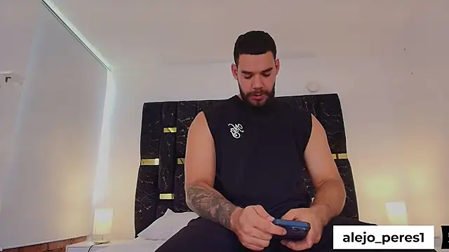 Snapshot of chris_blake__ chatting on 01/06/26, 06:11 chris blake online show from 01/06/26, 06:11