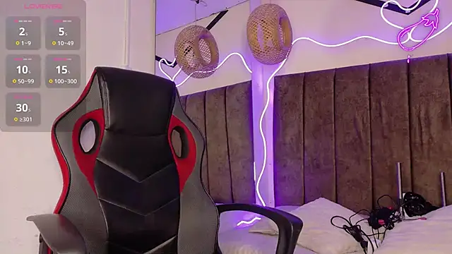 natasha  black online show from 10/28/25, 07:38