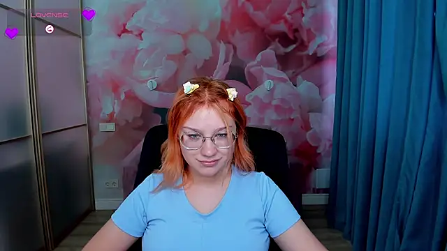 AngelinaLow online show from 11/27/25, 12:29