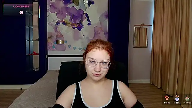 AngelinaLow online show from 12/05/25, 12:25