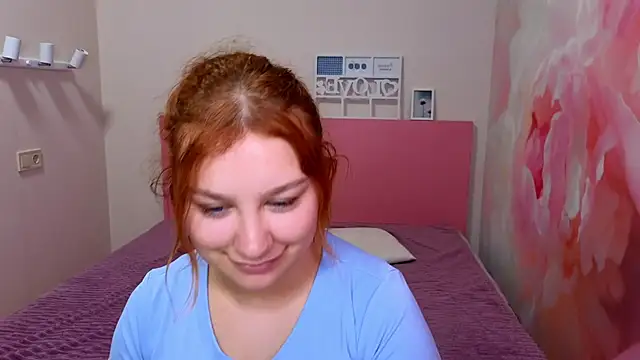 AngelinaLow online show from 06/15/26, 11:23