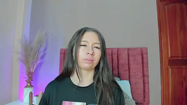 BeckyVidal online show from 11/07/25, 12:21