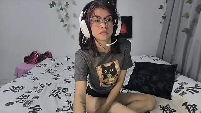 sarah sm online show from 06/03/26, 08:25