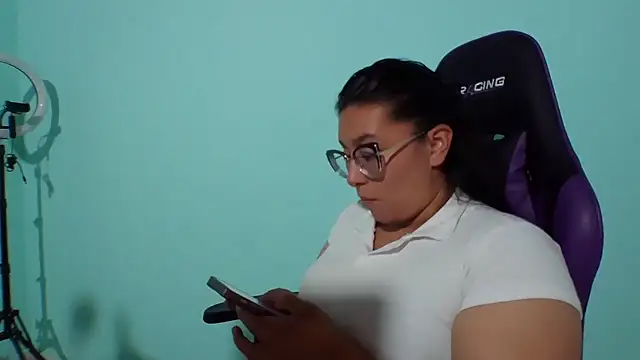 cloe starr online show from 10/10/25, 11:04