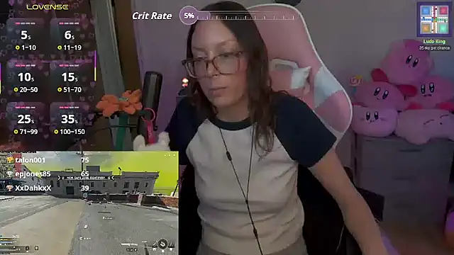 Snapshot of SpaceCowWhore chatting on 04/18/26, 07:07 SpaceCowWhore online show from 04/18/26, 07:07