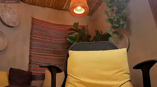 Snapshot of LiamByrne chatting on 03/21/25, 03:44 LiamByrne online show from 03/21/25, 03:44