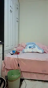 aa520uv online show from 03/20/25, 06:53