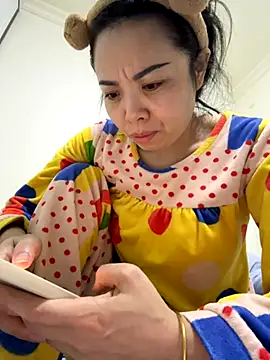 aa520uv online show from 11/06/25, 10:54