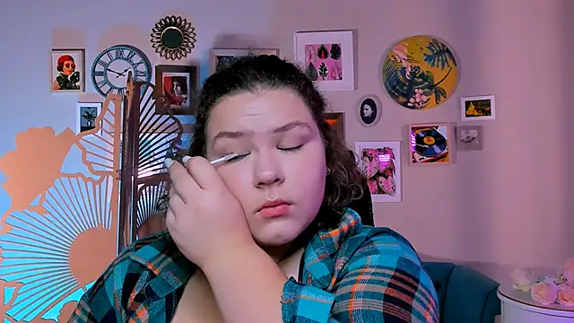 FlorenceAnderson online show from 09/25/25, 05:44