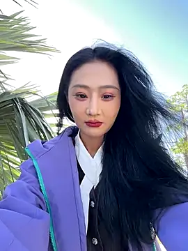 linger-23 online show from 11/29/25, 07:00