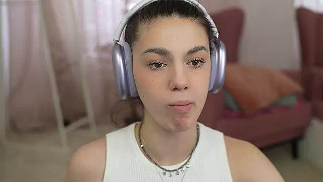 mystica  online show from 03/17/25, 07:02