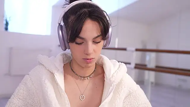 mystica  online show from 09/16/25, 09:21